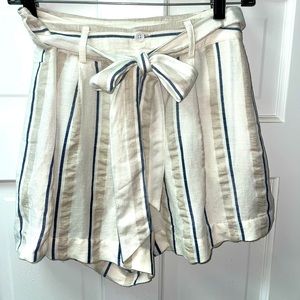 Rails stripe short